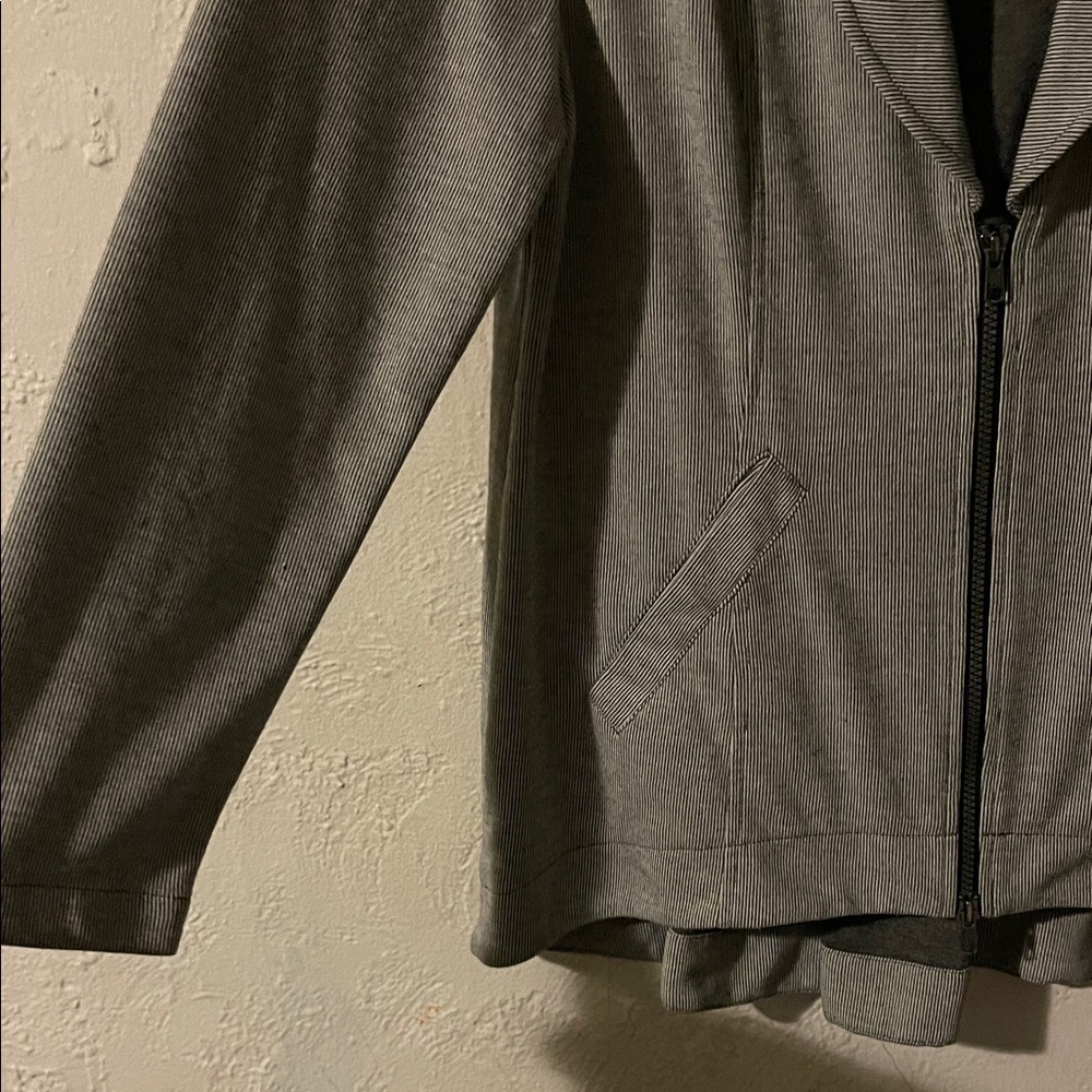 CAbi Women's Pinstripe Blazer - Picture 2 of 6